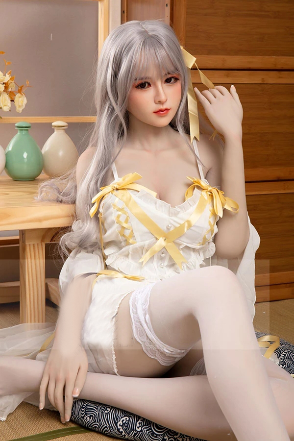 脚が柔軟な等身大激安ダッチワイフ惠美 160cm - 画像 (4)