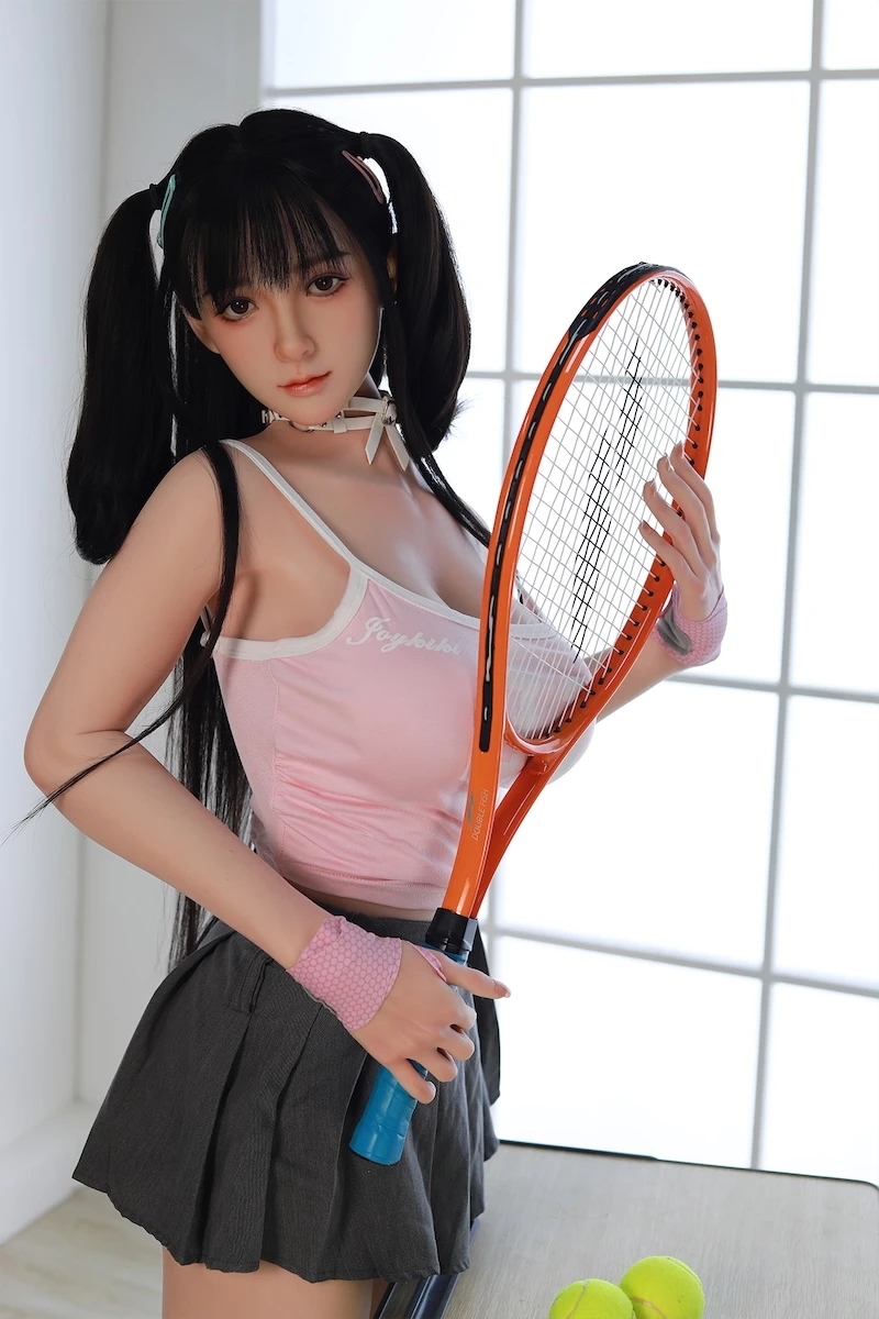 Cカップ シリコンラブドール 自然な仕草と生身のような弾力 眼球可動付き 岸本由香 168cm