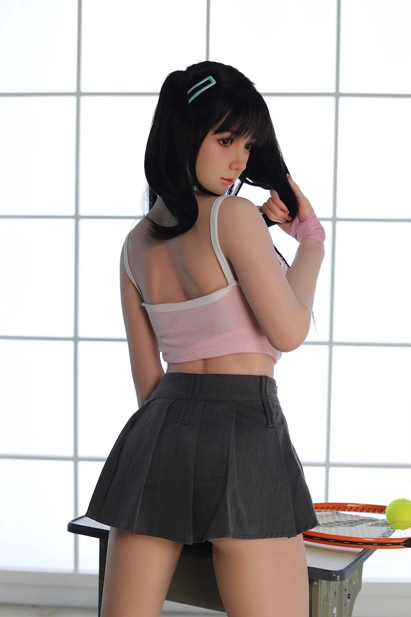 Cカップ シリコンラブドール 自然な仕草と生身のような弾力 眼球可動付き 岸本由香 168cm - 画像 (3)