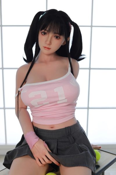 Cカップ シリコンラブドール 自然な仕草と生身のような弾力 眼球可動付き 岸本由香 168cm - 画像 (5)